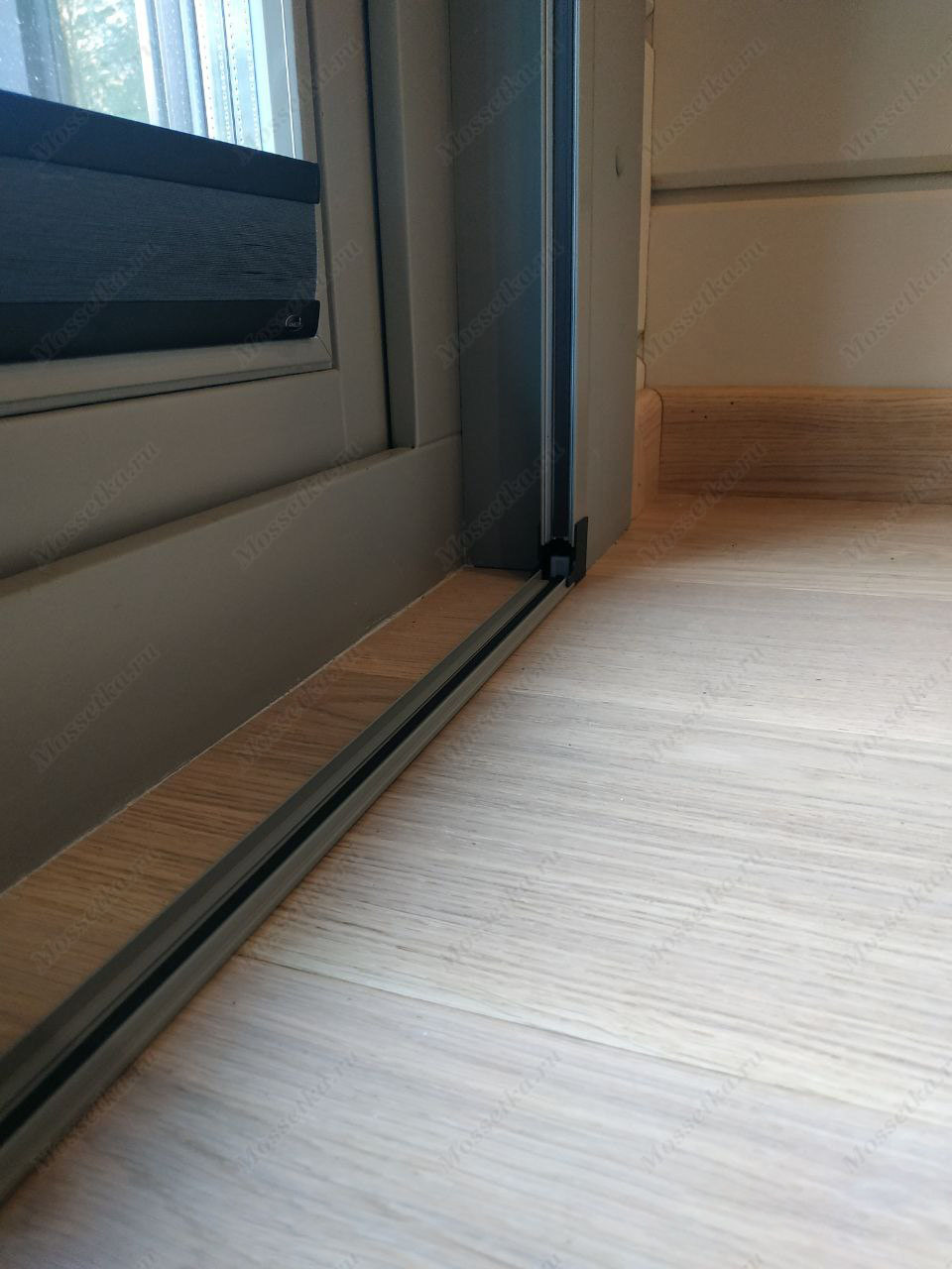 Сетка плиссе на входную дверь