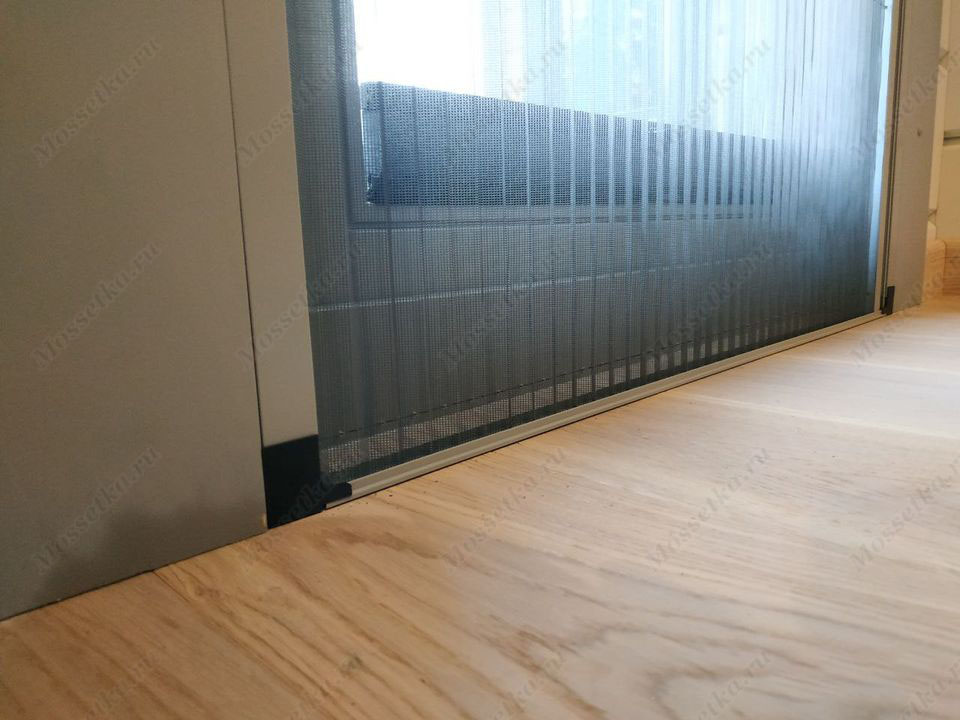 Сетка плиссе на входную дверь