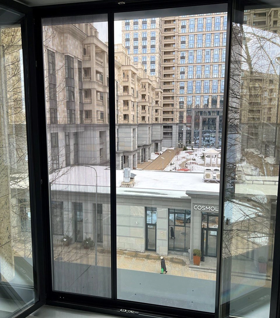 Сетка плиссе на распашном окне