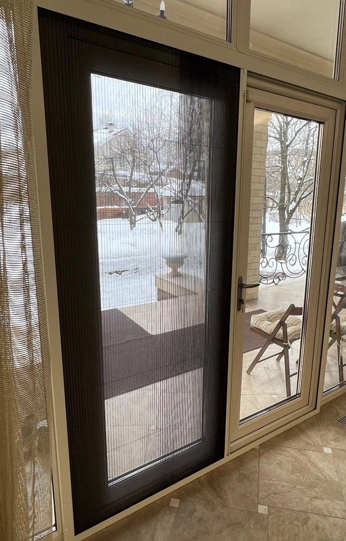 Сетка плиссе на входную дверь