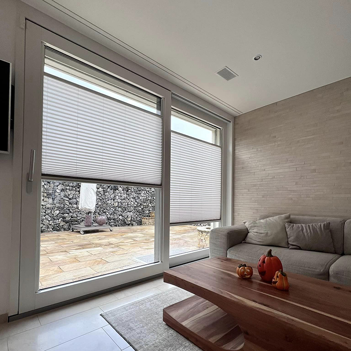 Шторы для вертикальных окон