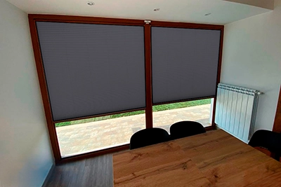 Тёмно-серая штора