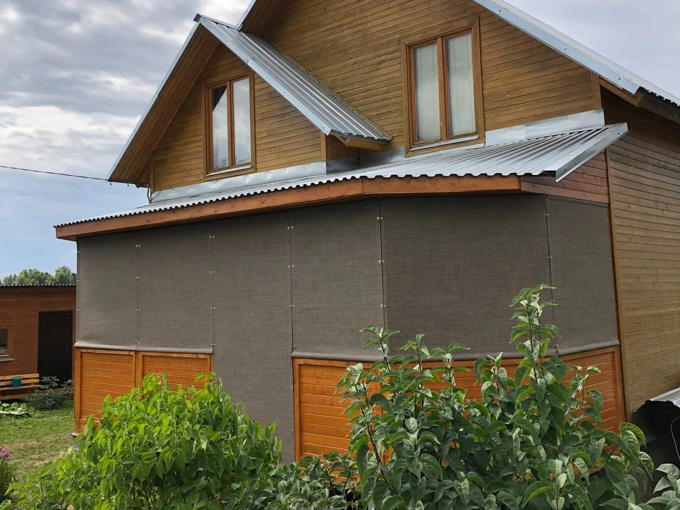 Защитные шторы на веранде