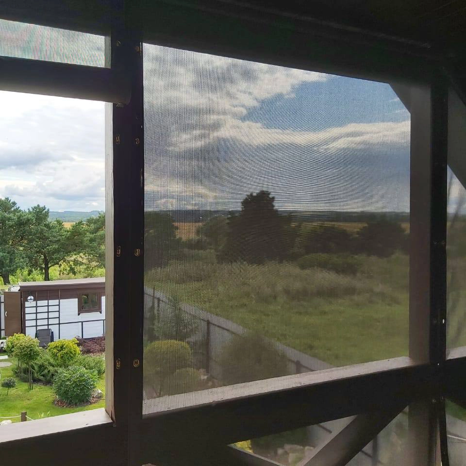 Вид через защитные шторы