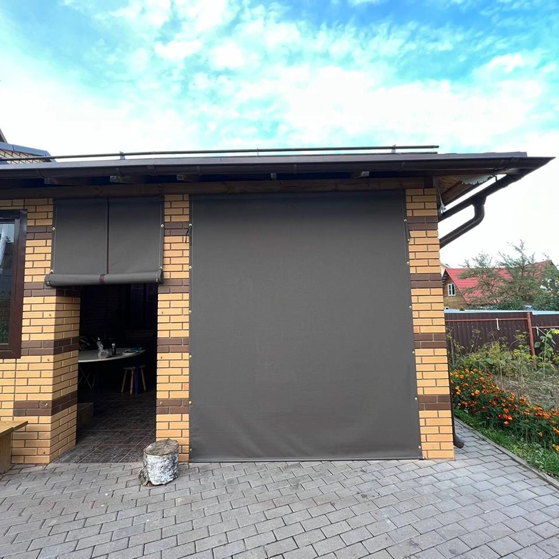 Защитные шторы на веранде