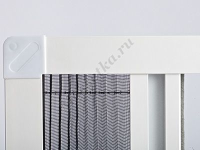 Аккуратный внешний вид москитной сетки плиссе