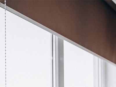 Рулонные шторы на алюминиевые окна, балкон: советы по выбору и уходу
